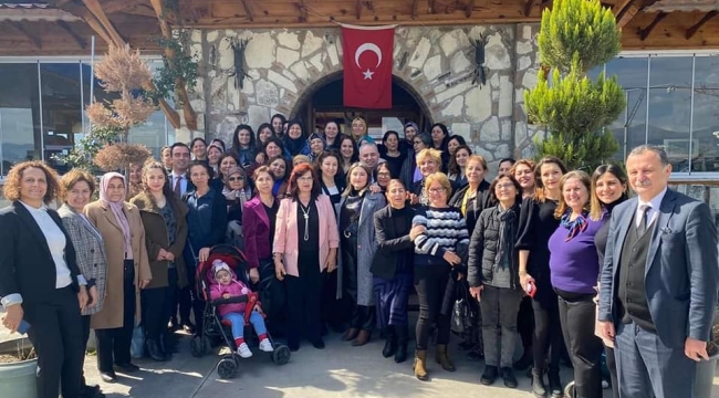 CHP'liler Sarıgöl'de kahvaltıda buluştu