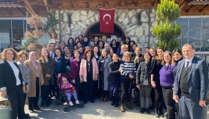 CHP'liler Sarıgöl'de kahvaltıda buluştu