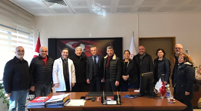 CHP'lilerden çiçekli kutlama