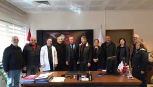 CHP'lilerden çiçekli kutlama