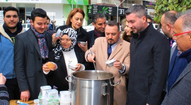 İYİ partili gençler Çanakkale ruhunu Manisa'ya taşıdı