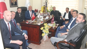 Kırıkkale Yozgat ve Bafra başkanları Çetin'i ziyaret etti