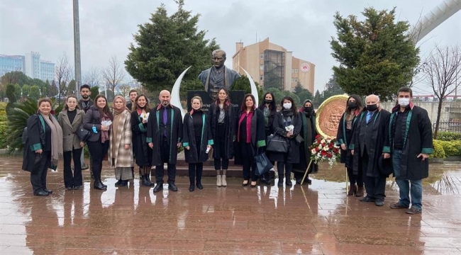 Manisa Barosu adliyede stant açtı