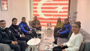 Meslektaşları şehit polisin eşini yalnız bırakmadı