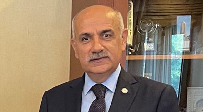 Pakdemirli gitti, Kirişci geldi