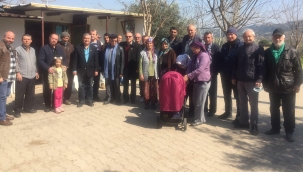 Salihli'de CHP'ye toplu katılım