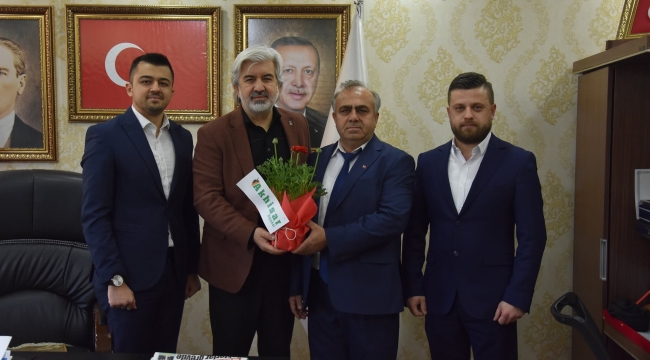 Seyahat acenteleri başkanı Dinç başkan Hızlı'yı ziyaret etti