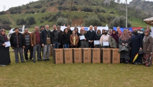 Turgutlu'da "girdi paketi dağıtım'' töreni