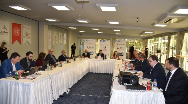 Üç ilin valisi Manisa'da bir araya geldi
