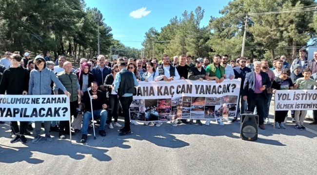 Akhisar-Gördes arası 7 yıldır bir metre yeni yol yapılmadı