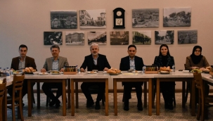 AKP'de iftar yemeği