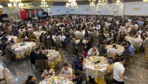 AKP il başkanı Hızlı Alaşehir'de iftara katıldı