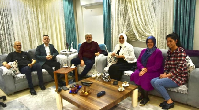 AKP il başkanı Hızlı gönül sofraları iftarına katıldı
