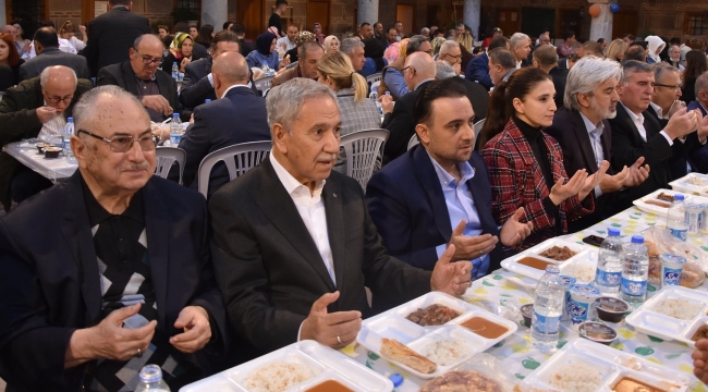 AKP 'liler iftarda buluştu