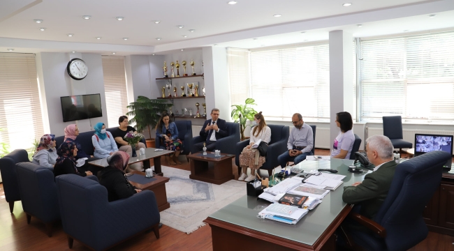  Başkan Bilgin'den otizmli öğrencilere destek