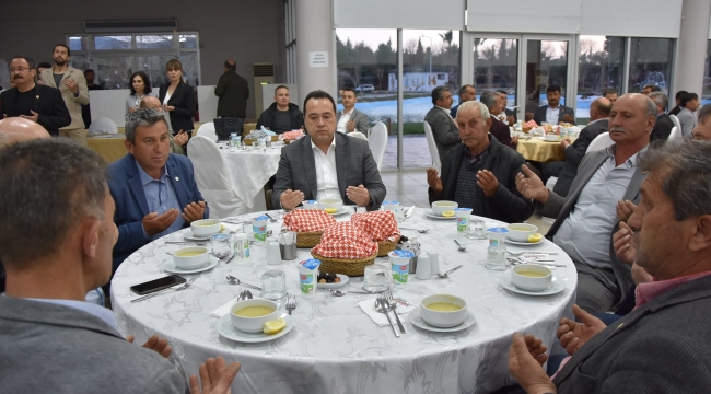 Başkan Dutlulu muhtarlarla iftarda buluştu