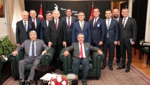 CHP 6 ilçe başkanın Ankara çıkartması