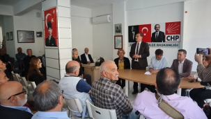 CHP heyeti Selendi ve Demirci'de tarımı konuştu