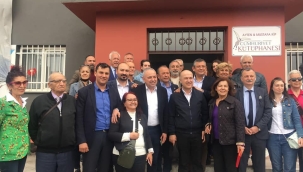 CHP'liler kütüphane açılışına katıldı