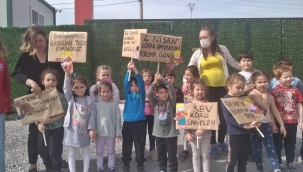 Çocuklardan hayvan sevgisi