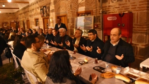 Cumhur ittifakı partilerin yöneticileri iftarda buluştu