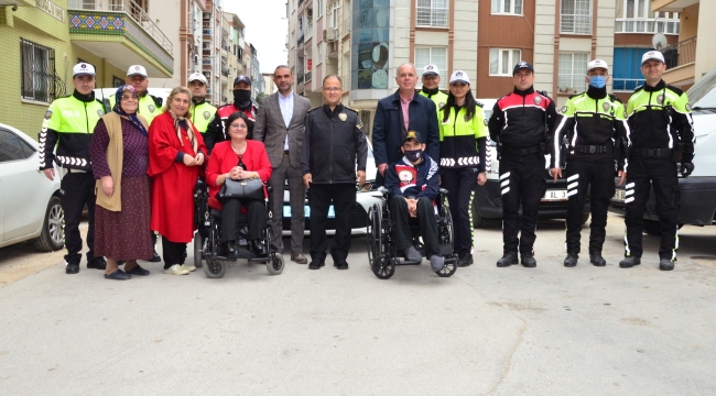 Emniyet Müdürü Uslusoy'da anlamlı bağış