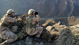 "Eren Abluka-5 ''operasyonunda kayadan düşen asker şehit oldu