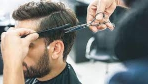 Gördes'te berberler tıraş ücretlerine yüzde 25 zam yaptı