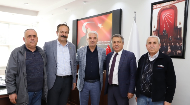 İki belediye başkanı arazi yollarını ıslahı için anlaştı 