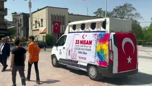Manisa'da 23 Nisan'da skandalı yaşandı