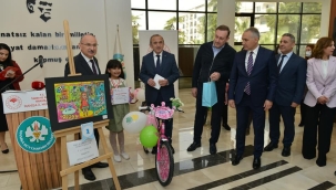 Ödüllü resimlerinde yer aldığı sergi açıldı