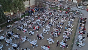 Onlarca vatandaş iftarını açtı.