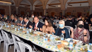 Roman vatandaşlarla iftar