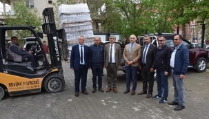 Salihli'de sirke sineği tuzakları dağıtımına başlandı