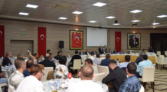 Temizlik görevlileri iftarına vali Karadeniz'de katıldı