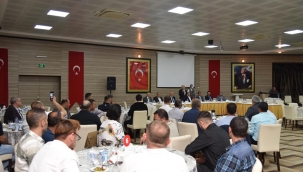 Temizlik görevlileri iftarına vali Karadeniz'de katıldı