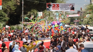 Turgutlu'da muhteşem 23 nisan kutlaması