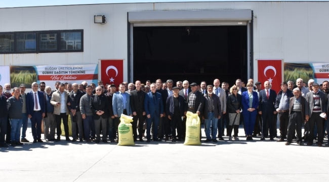 Üreticiler buğday dağıtım töreni