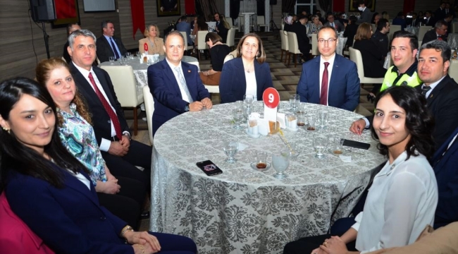 Uslusoy 'birliğimiz ve dirliğimiz daim olsun '