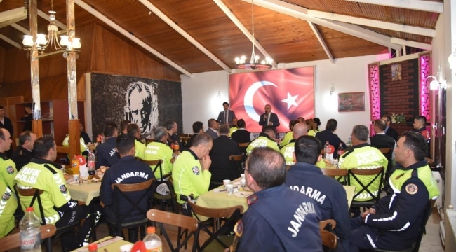 Vali Karadeniz iftara katıldı