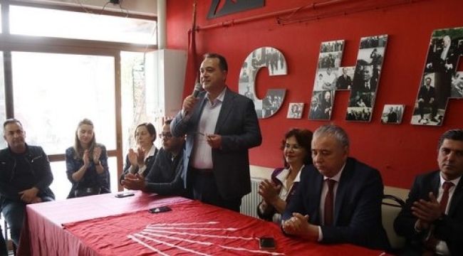 Akhisar CHP'de bayram çoşkusu