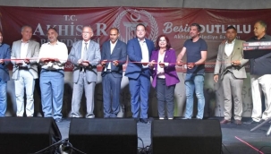 Akhisar genç romanlar derneği açılışına CHP'lilerde katıldı