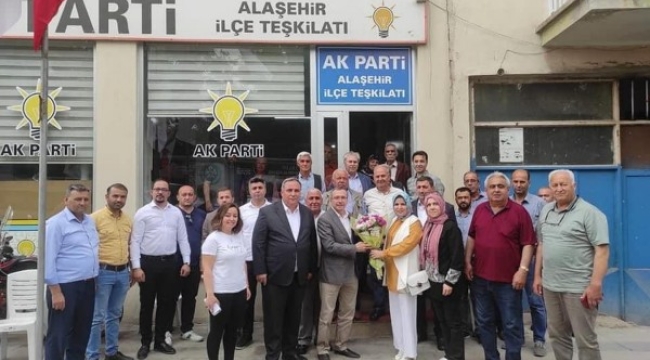 AKP'lilerin Alaşehir ziyareti
