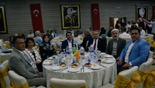 AKP Manisa İl başkanı Hızlı nikah törenine katıldı