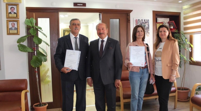 Başarılı emlak danışmaları belgelerini aldı