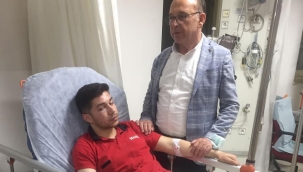 Başkan  Akın işçileri yalnız bırakmadı