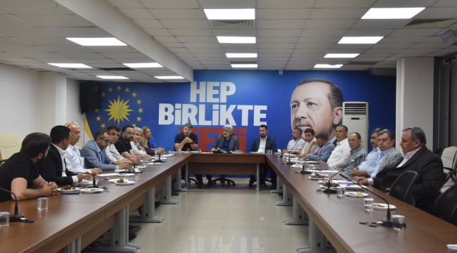 Başkan Hızlı ilçe başkanları toplandı