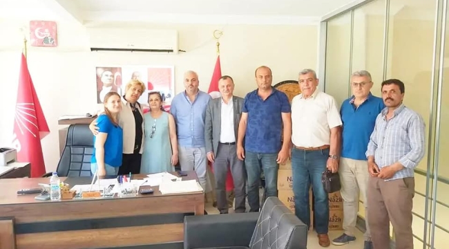 CHP'liler 3 ilçede eğitim çalışması yaptı