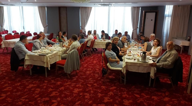 CHP yöneticileri ve oda başkanları kahvaltıda buluştu