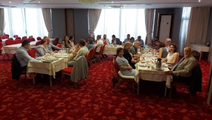 CHP yöneticileri ve oda başkanları kahvaltıda buluştu